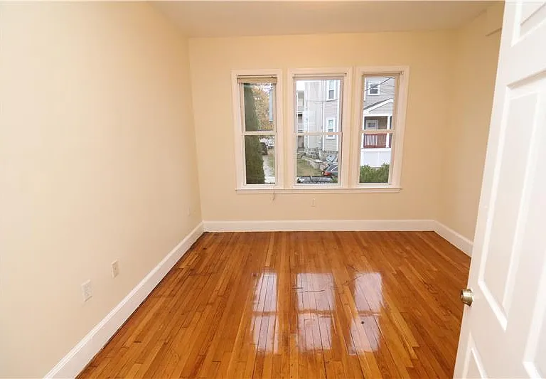 14 Estella St #1 — Photo 9