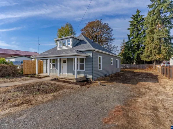 230 SW Morgan St, Sheridan, OR 97378