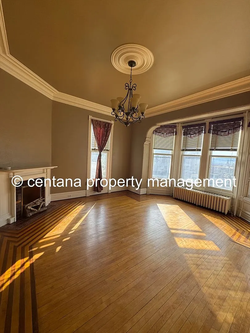 301 W Park — Photo 1