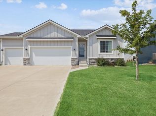 2010 NW Greenwood Ct, Ankeny, IA 50023