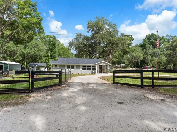 7636 S Four Oaks Dr, Floral City, FL 34436