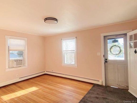 2nd image of 11 Edgewood Pl