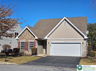 35 Inverness Ln, Easton, PA 18045