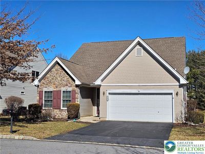 35 Inverness Ln, Easton, PA, 18045