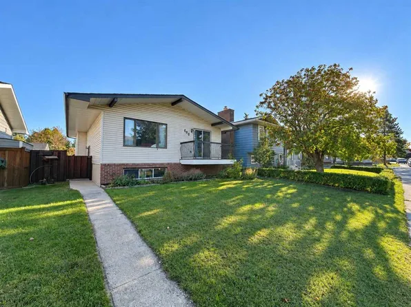 668 S Whiteridge Rd NE, Calgary, AB T1Y 2Y8