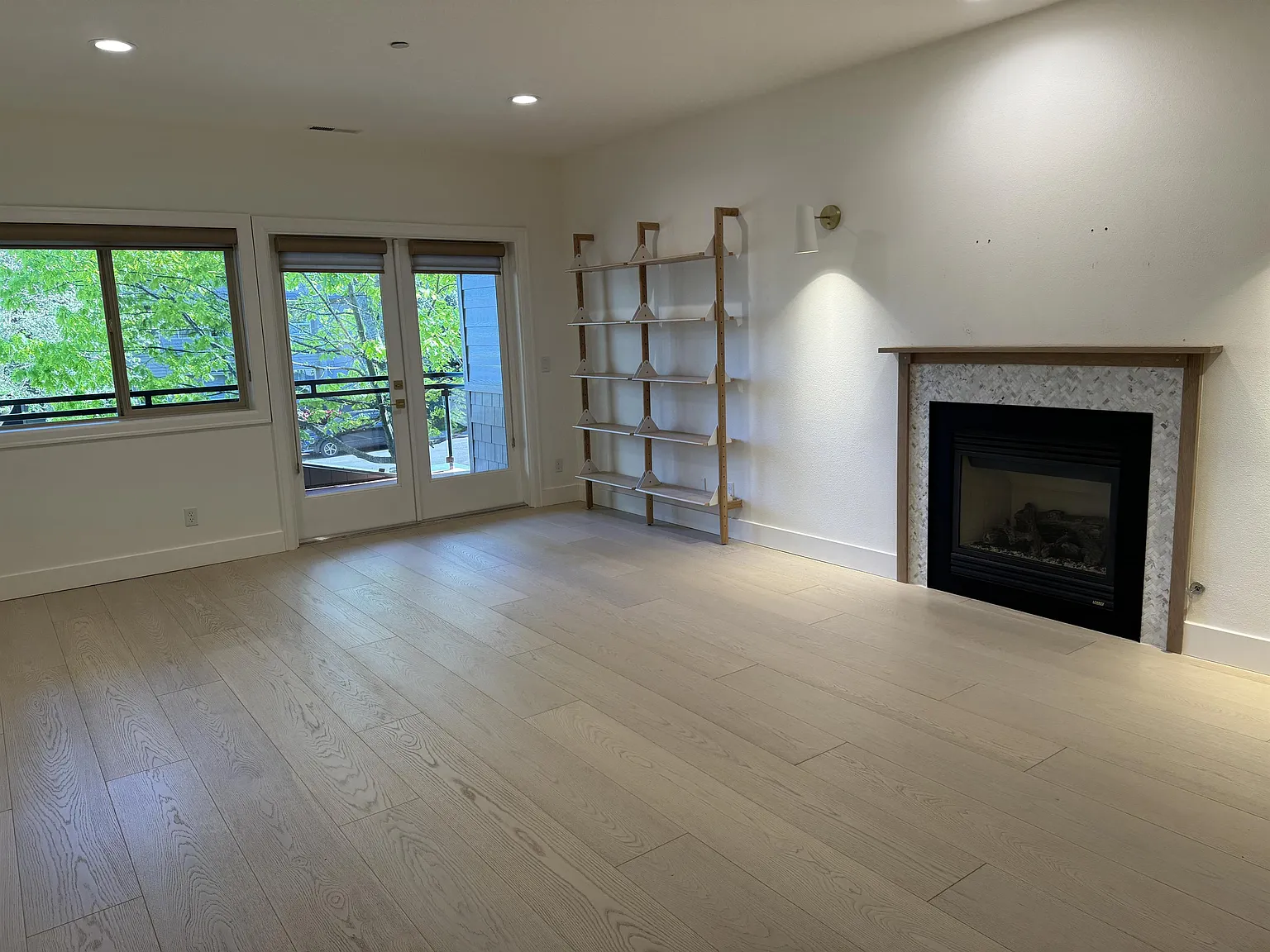 360 Knechtel Way NE - 207 — Photo 4