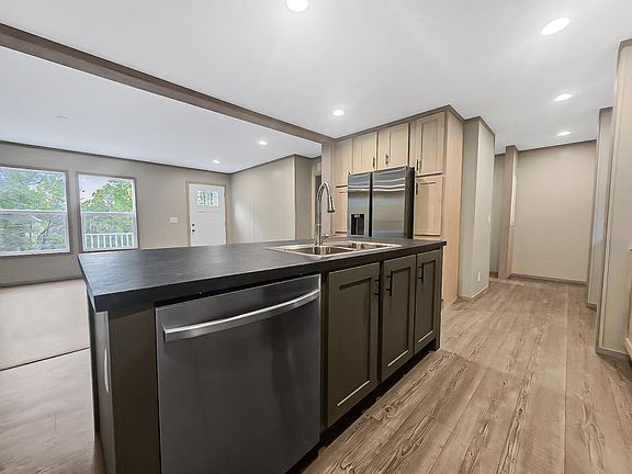 5th image of 3782 Ingramville Rd