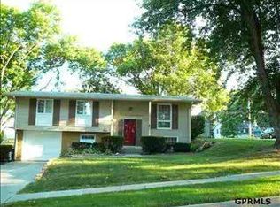 9631 Ohio St, Omaha, NE 68134