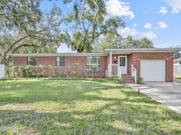 8636 ST PATRICK Lane, Jacksonville, FL 32216