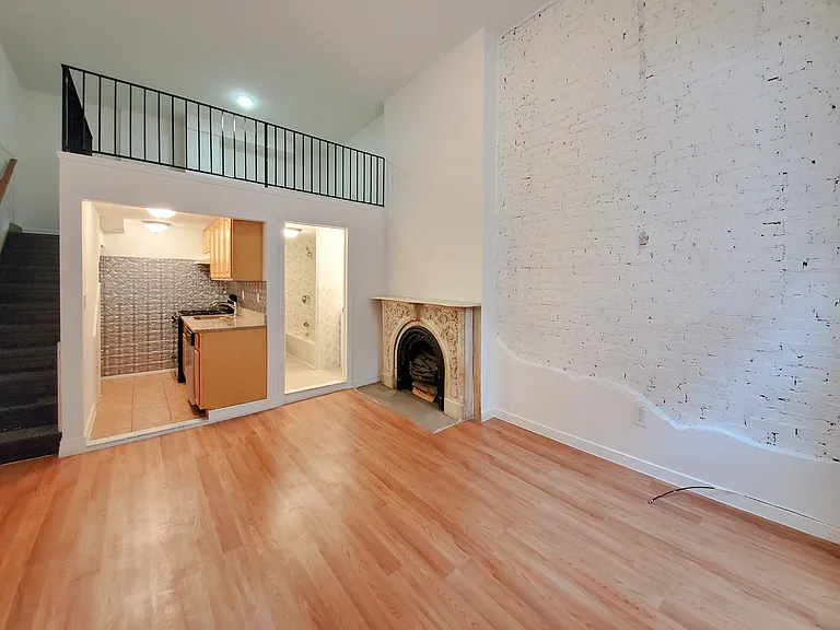 116 E 31st St #2G — Photo 12