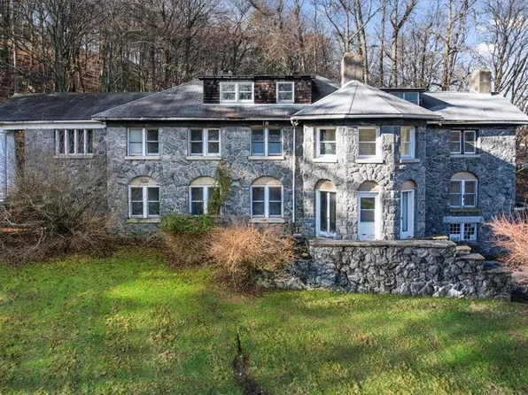 25 Browning Lane AKA 6 Gracemere Lane, Tarrytown, NY 10591