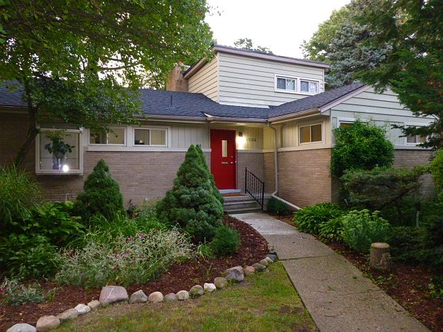 1st image of 13128 Wales Ave