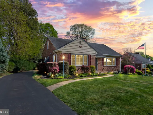 9 Duncan Ln, Springfield, PA 19064