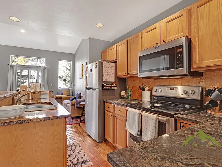 77 Spyglass Ln — Photo 4