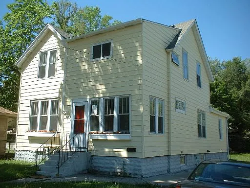 527 Hall Ave #1 — Photo 1