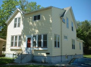 527 Hall Ave APT 1, Saint Paul, MN 55107