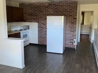 1425 W 40th Ave #8, Anchorage, AK 99503