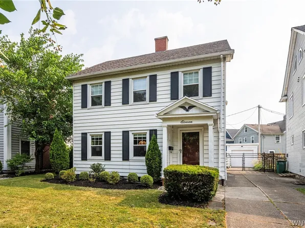 11 North Dr, Buffalo, NY 14216