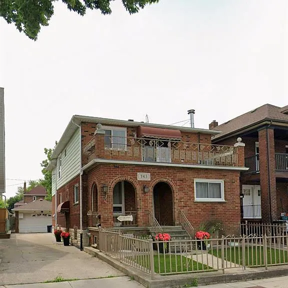 745 Cataraqui St — Photo 1
