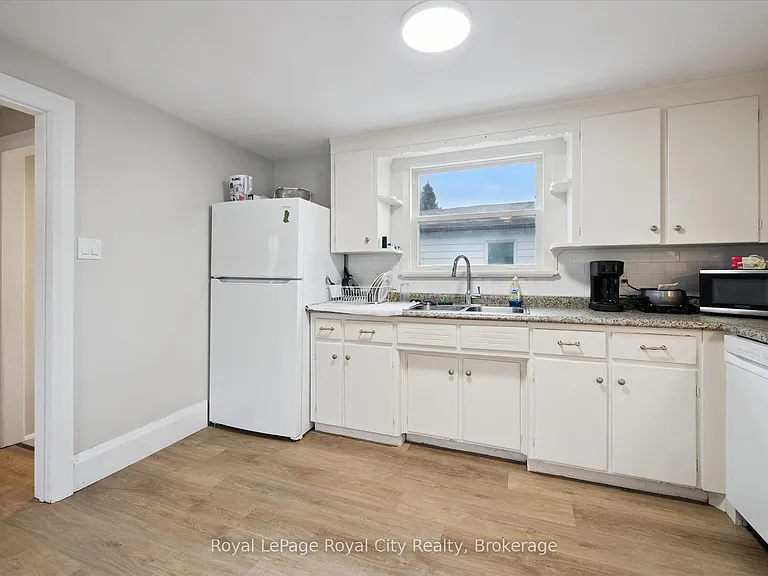 29 Hooper St W #2 — Photo 6