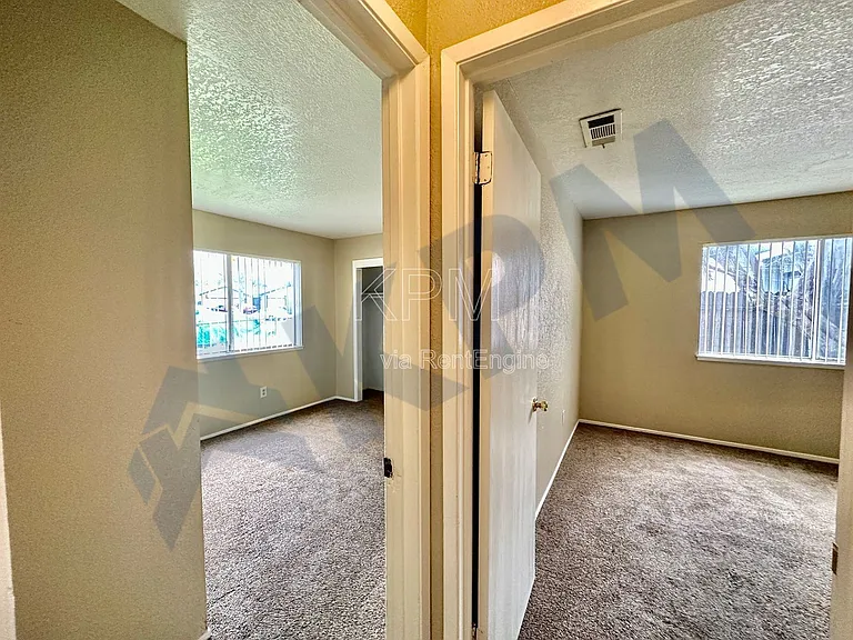 7203 Kelley Dr — Photo 16