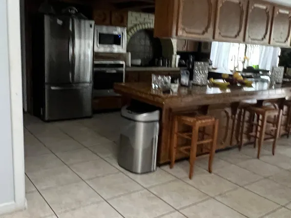 1220 W Alluvial Ave, Fresno, CA 93711