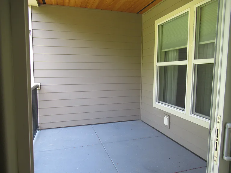 1109 29th St #106 — Photo 3