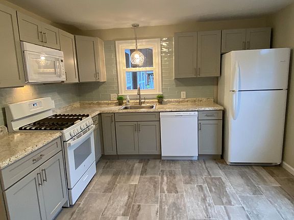 All new appliances included in rental