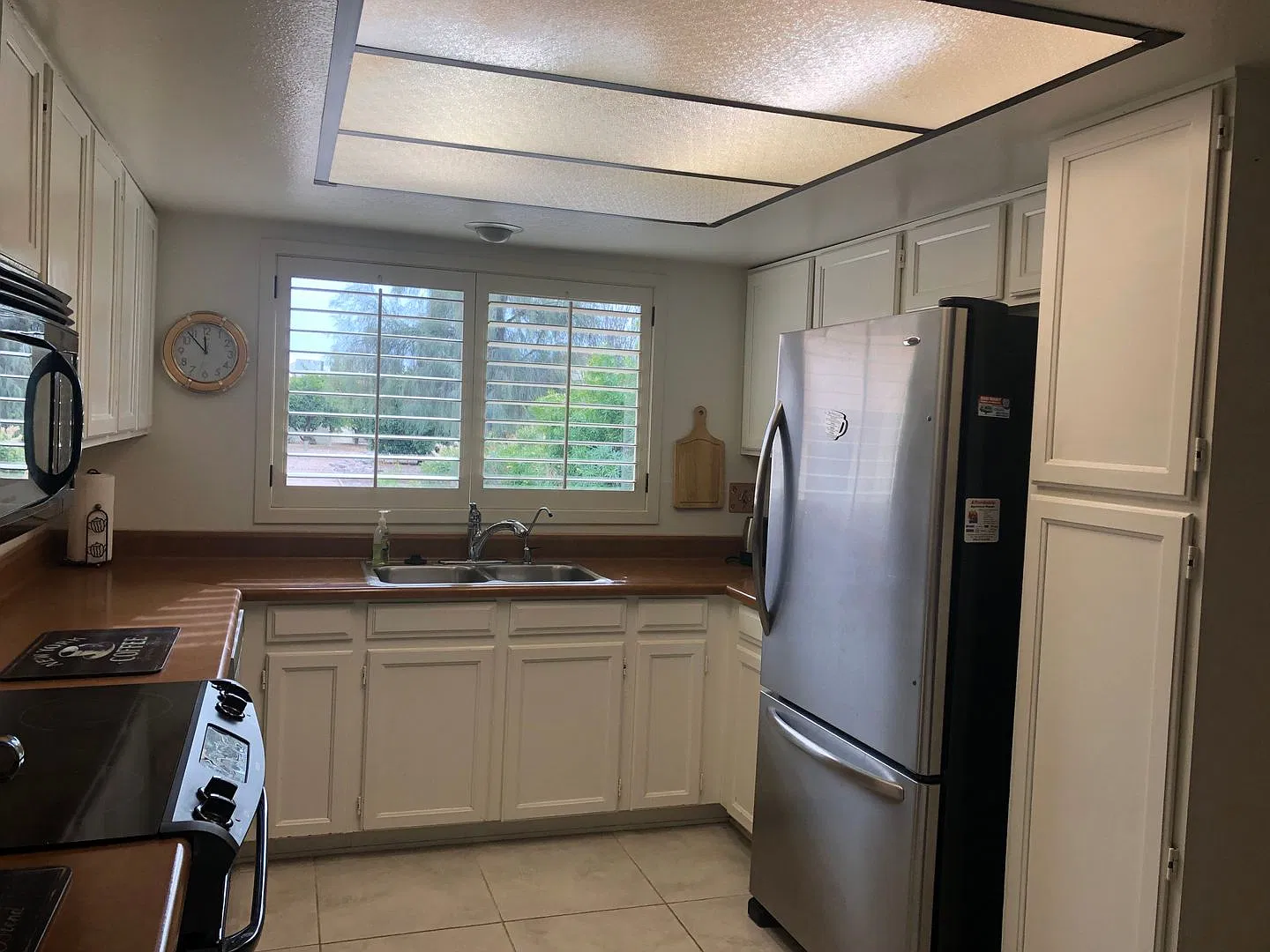 This amazing 3 bedroom home is located in Leisure World a 45+ Active Adult Resort Community. Rent... — Photo 4
