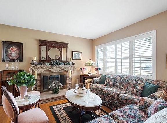 5th image of 833 S Fenimore Ave