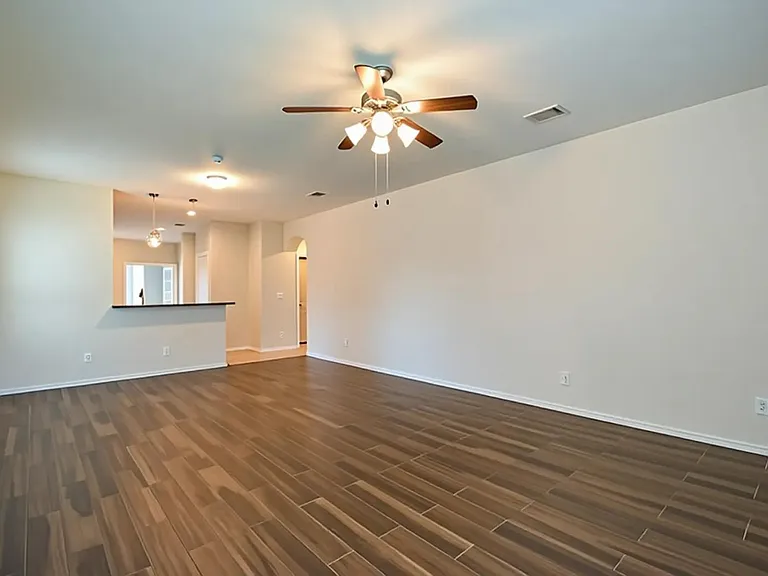 3615 Bridgebluff Ln — Photo 4