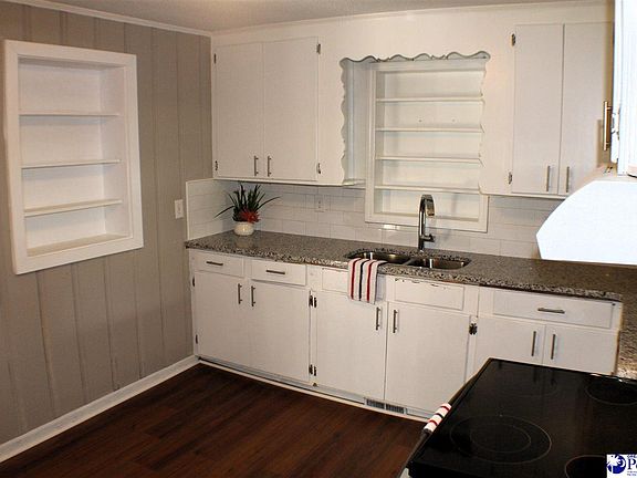 5th image of 1108 N Kershaw St