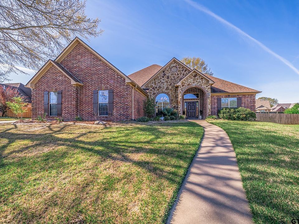 1st image of 104 Glen Rose Trl