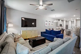 5246 Neil Dr — Photo 9