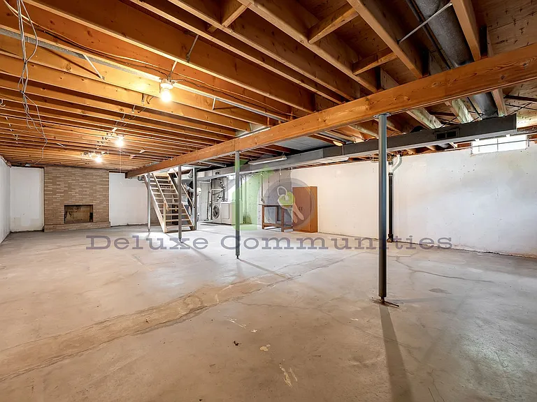 1244 Katrina Dr SE — Photo 30