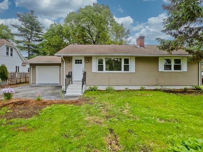 77 Drexel St, Springfield, MA, 01104