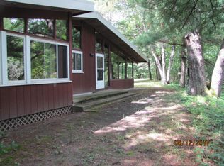 7754 W Saint Charles Rd, Sumner, MI 48889