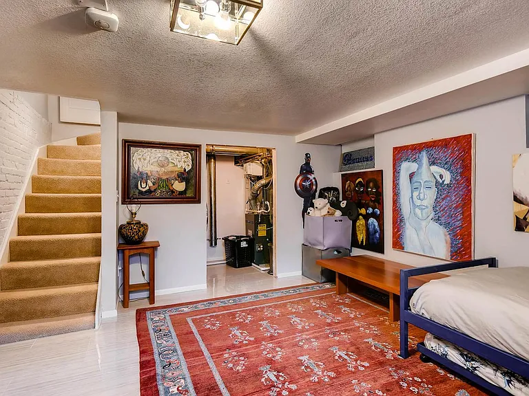 1732 N Clarkson St — Photo 20
