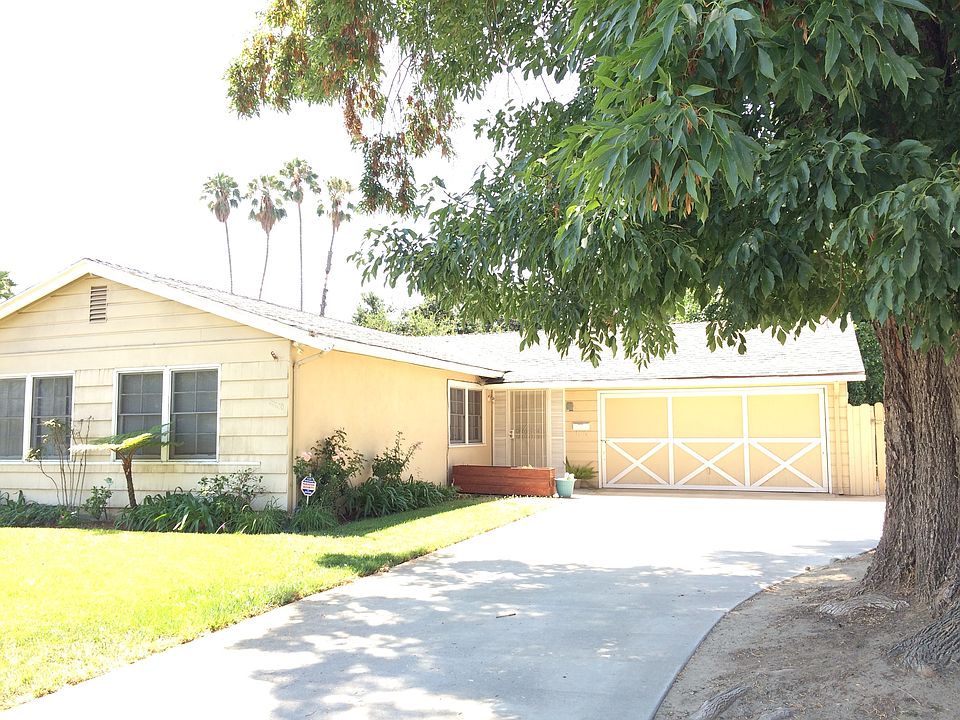 1st image of 22250 Valerio St