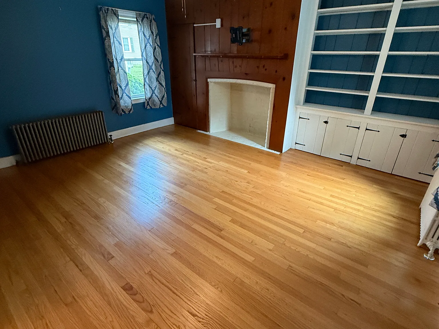1 bed, 1.5 bath, 1215 sqft, $2,400 — Photo 2