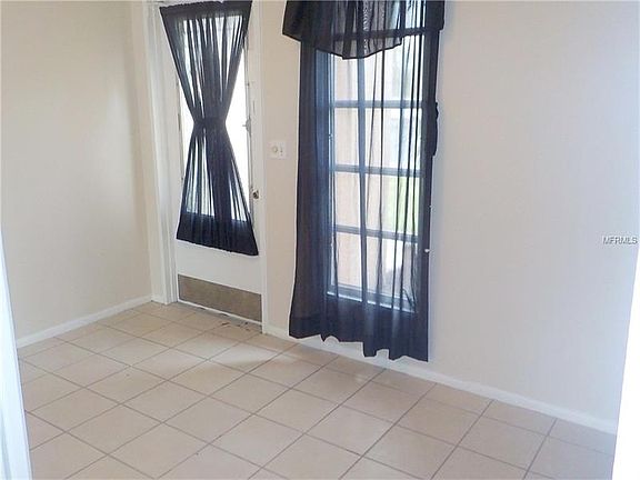 2nd image of 4819 Club Cir
