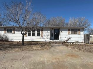 1604 Fairview Ave, Liberal, KS 67901