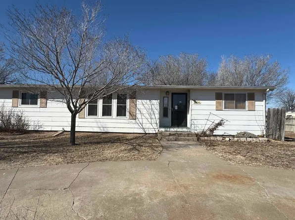 1604 Fairview Ave, Liberal, KS 67901