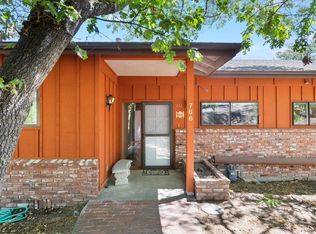 766 Palmer Rd, Ashland, OR 97520