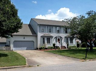 1080 Heatherwood Dr, Virginia Beach, VA 23455