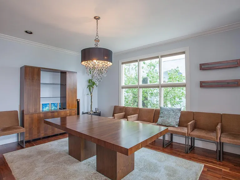 876 Castro St — Photo 10