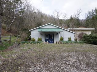 1197 Arnoldsburg Rd, Spencer, WV 25276