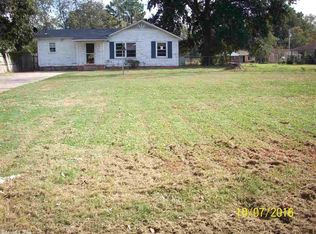 620 Pollock St, N Little Rock, AR 72117