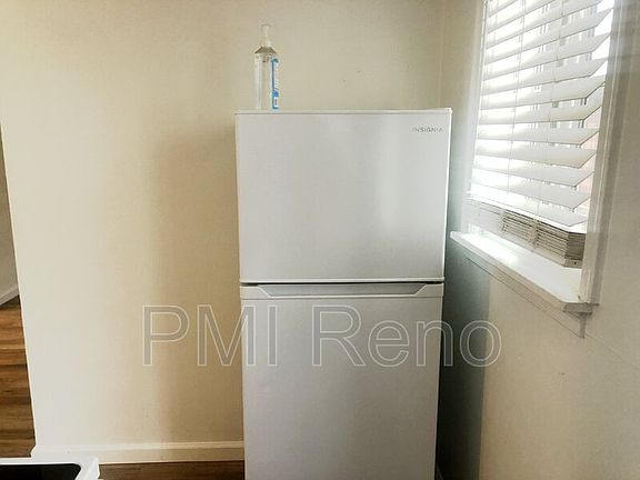 4th image of 251 E Arroyo St #2