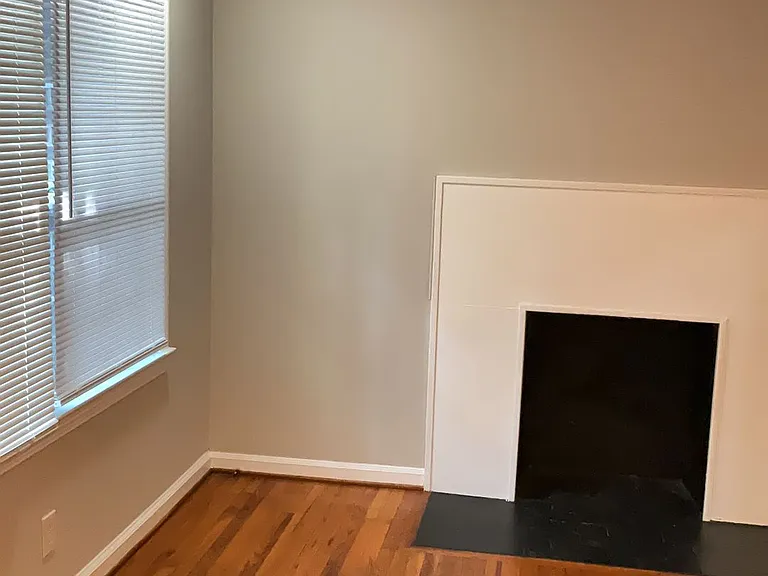14 Townview Rd SE — Photo 2